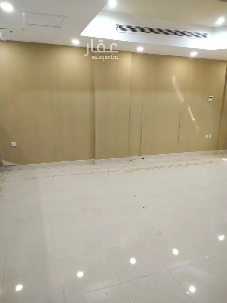 مكتب تجاري للإيجار في شارع عبدالعزيز بن محمد سندي, حي الملك فهد, مدينة مكة المكرمة, منطقة مكة المكرمة صورة 3
