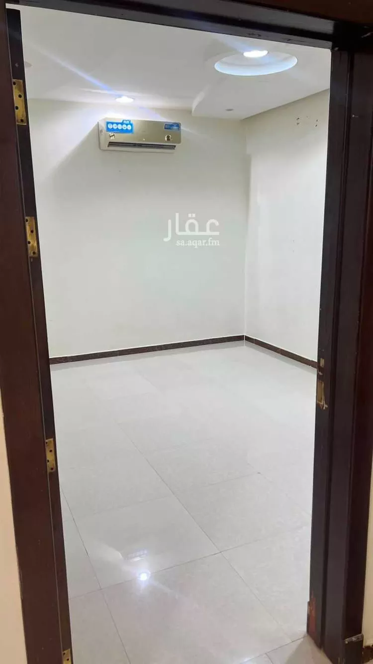 شقة للإيجار في شارع عنيزة, حي ظهرة لبن, مدينة الرياض, منطقة الرياض صورة 3