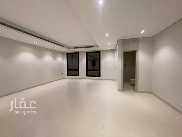 Floor for Sale in Riyadh Al Yarmouk 6