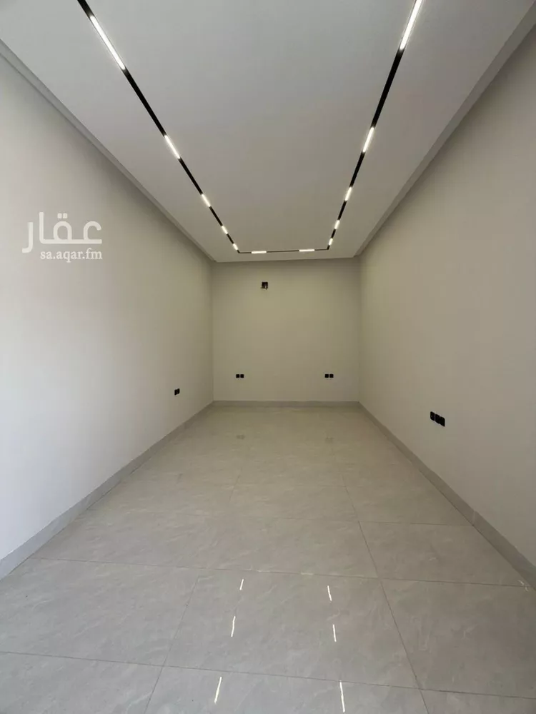 فيلا للبيع في شارع السلطان قابوس بن سعيد, حي المعيزيلة, مدينة الرياض, منطقة الرياض 8