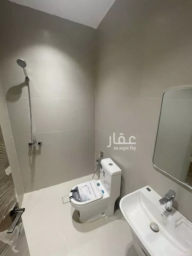 فيلا للبيع في شارع عيسى ابن سلمان خليفه, حي المعيزيلة, مدينة الرياض, منطقة الرياض 15