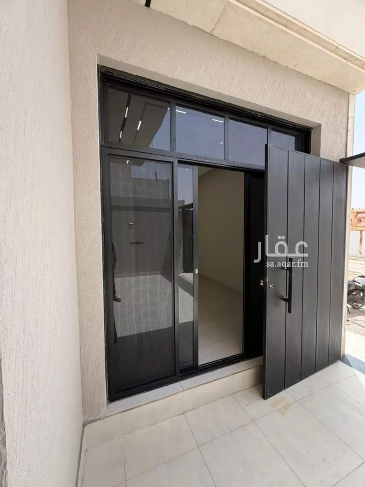 فيلا للبيع في شارع السلطان قابوس بن سعيد, حي المعيزيلة, مدينة الرياض, منطقة الرياض 13