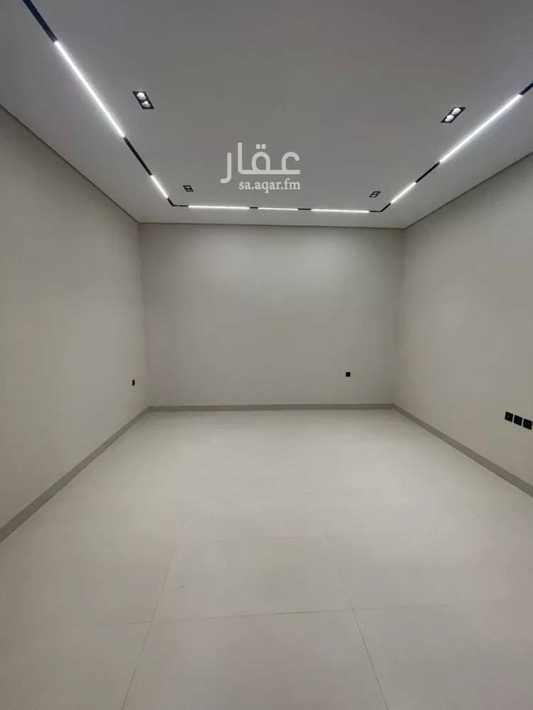 فيلا للبيع في شارع عيسى ابن سلمان خليفه, حي المعيزيلة, مدينة الرياض, منطقة الرياض 20