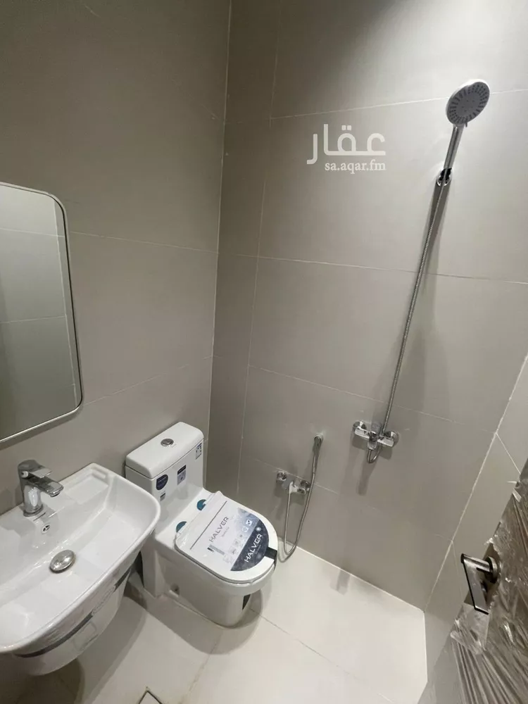 فيلا للبيع في شارع عيسى ابن سلمان خليفه, حي المعيزيلة, مدينة الرياض, منطقة الرياض 10