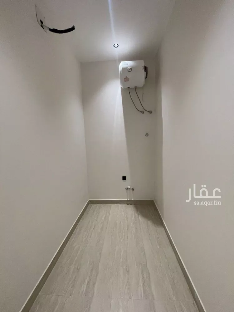شقة للبيع في شارع الشيخ حسن بن حسين بن علي, حي المونسية, مدينة الرياض, منطقة الرياض 8