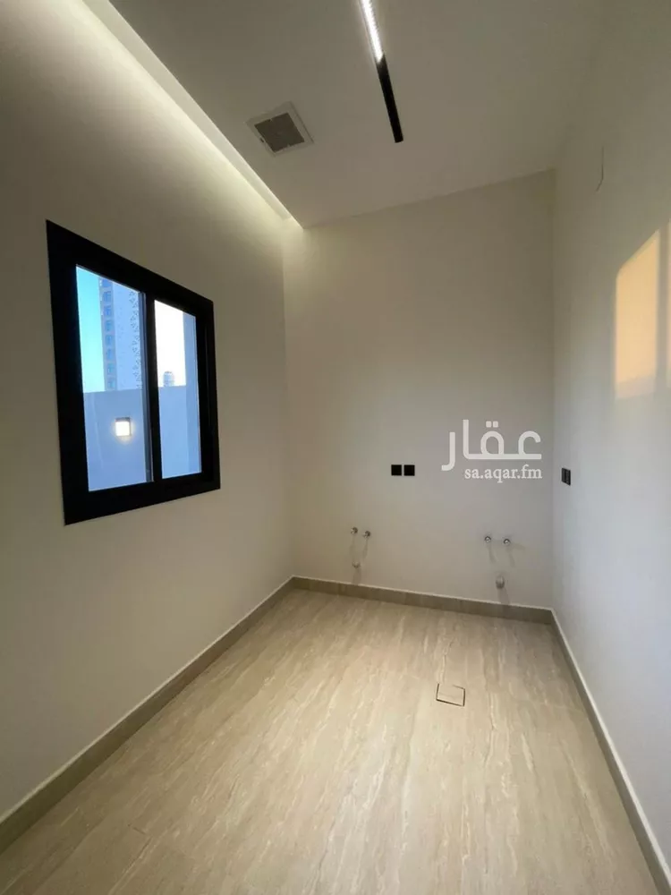 Villa for Sale in Riyadh Al Malqa 18