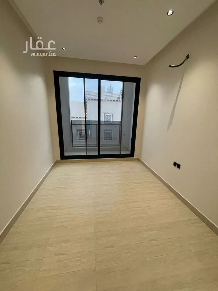 شقة للبيع في شارع الشيخ حسن بن حسين بن علي, حي المونسية, مدينة الرياض, منطقة الرياض 16