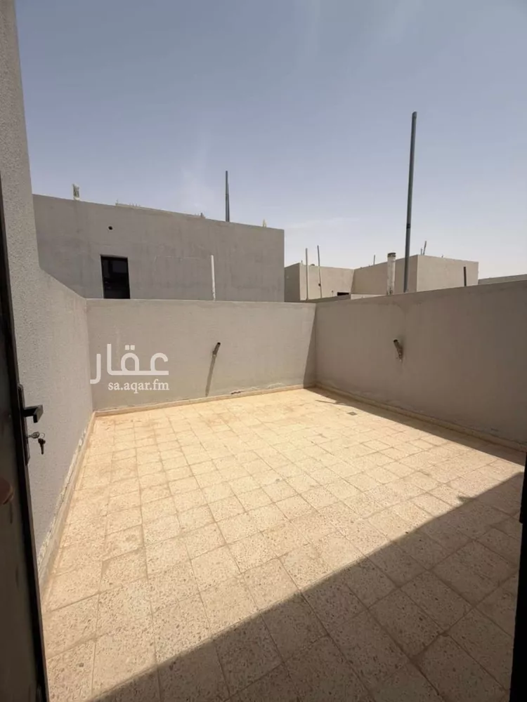 فيلا للبيع في شارع السلطان قابوس بن سعيد, حي المعيزيلة, مدينة الرياض, منطقة الرياض 10