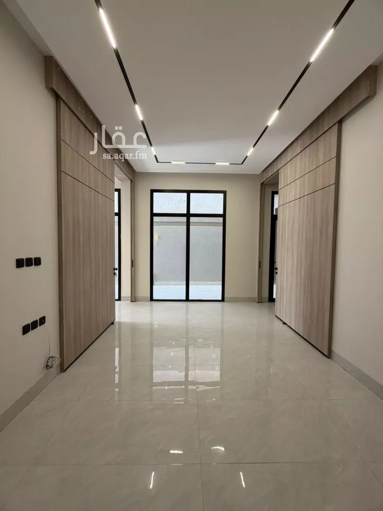 فيلا للبيع في شارع السلطان قابوس بن سعيد, حي المعيزيلة, مدينة الرياض, منطقة الرياض 20