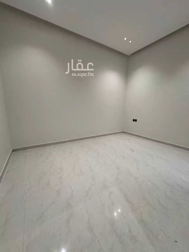 Floor for Sale in Riyadh Al Janadriyah صورة 3