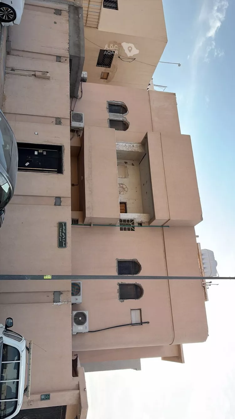 Villa for Sale in Riyadh Al Mansourah 3