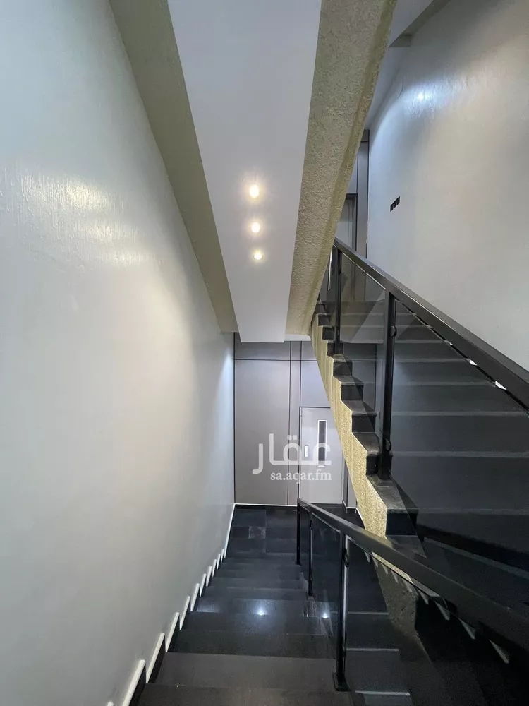 فيلا للبيع في شارع ٩٨٧٦, حي الراقي, مدينة خميس مشيط, منطقة عسير صورة 3