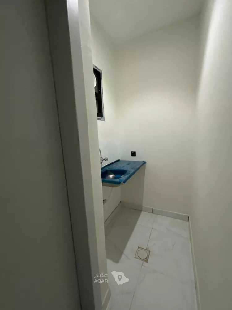 Studio for rent in Riyadh Ar Rimal 8