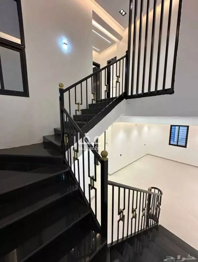 عمارة للبيع في شارع عبدالرحمن الزواوي, حي الزهور, مدينة أبها, منطقة عسير صورة 4