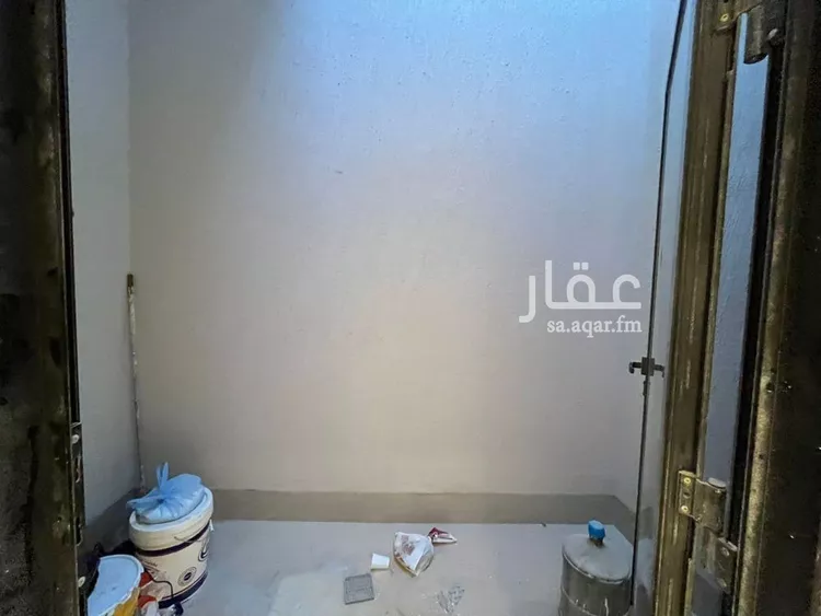 فيلا للبيع في شارع بهاء الدين زهير, حي المهدية, مدينة الرياض, منطقة الرياض صورة 5