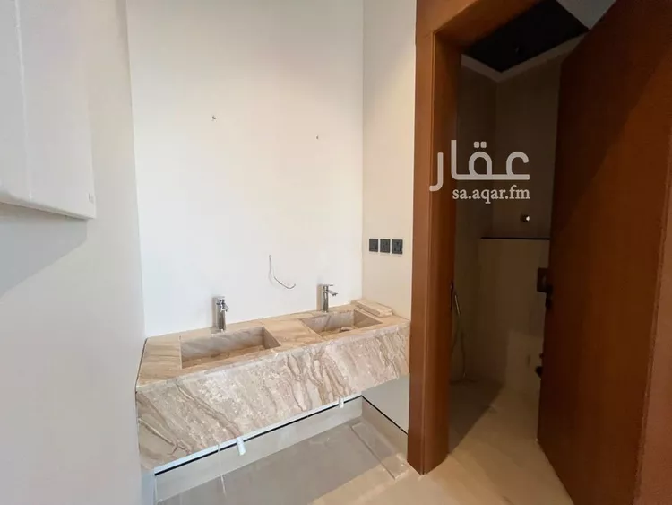 Villa for Sale in Riyadh Al Mahdiyah 7