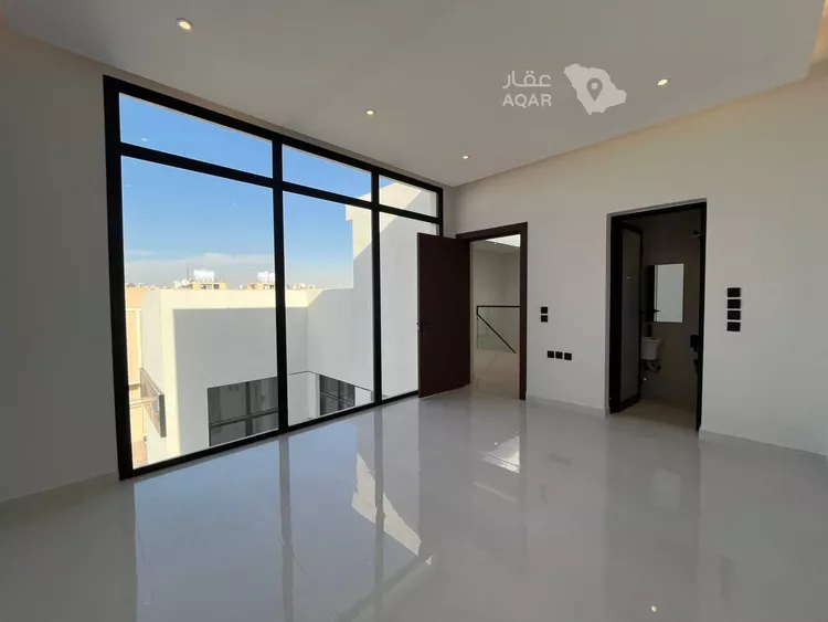 Villa for Sale in Riyadh Al Mahdiyah 11