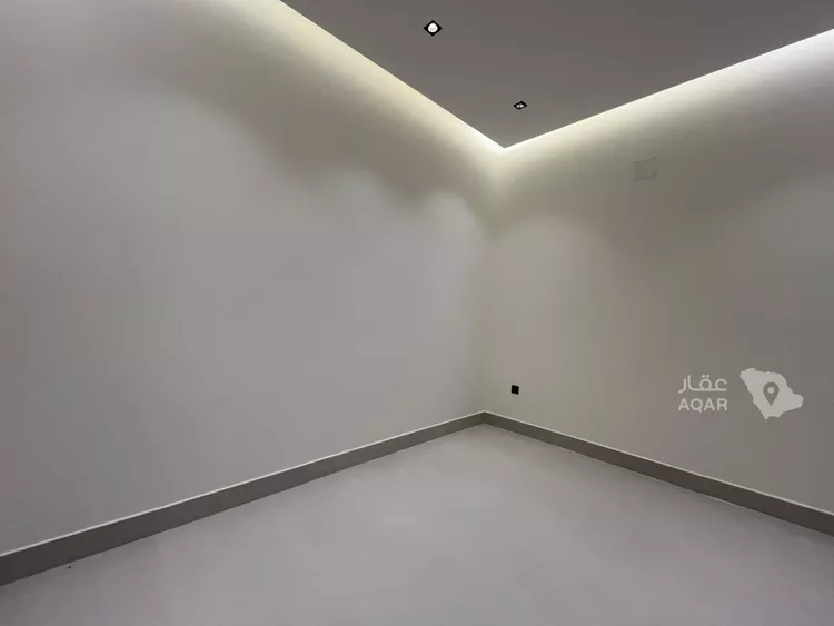 فيلا للبيع في شارع أحمد بن الحسن الأنصاري, حي المهدية, مدينة الرياض, منطقة الرياض 11
