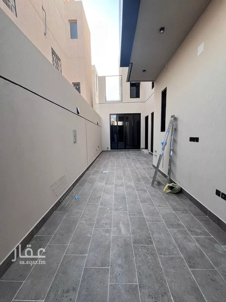 فيلا للبيع في شارع سبط العلاء, حي المهدية, مدينة الرياض, منطقة الرياض صورة 4