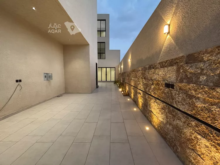 Villa for Sale in Riyadh Al Mahdiyah 16