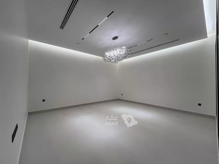 Villa for Sale in Riyadh Al Mahdiyah 4