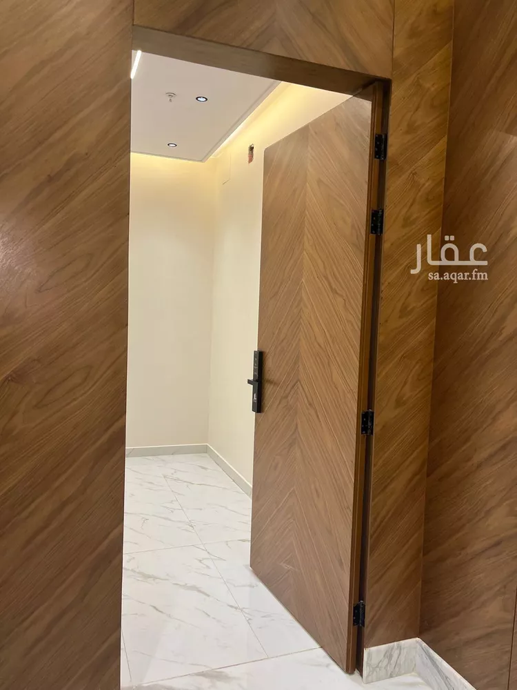 شقة للبيع في شارع عبدالملك الألبيري, حي المهدية, مدينة الرياض, منطقة الرياض صورة 4