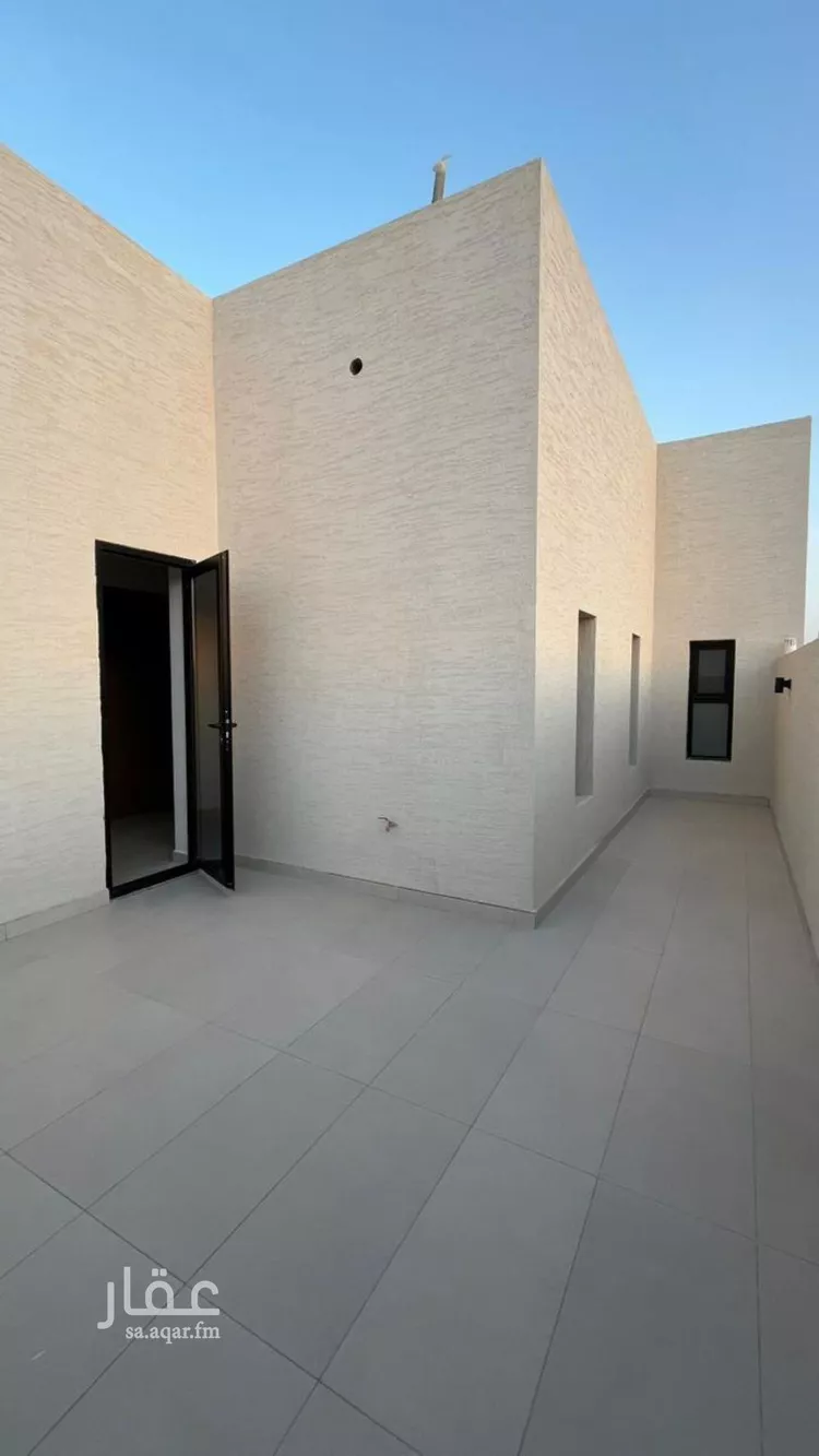 فيلا للبيع في شارع سبط العلاء, حي المهدية, مدينة الرياض, منطقة الرياض 11