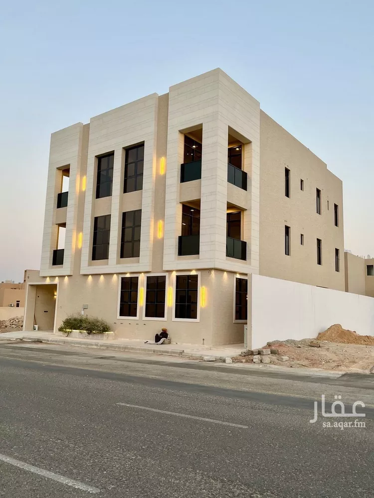 شقة للبيع في شارع الحسن بن أحمد الجلال, حي المهدية, مدينة الرياض, منطقة الرياض صورة 2