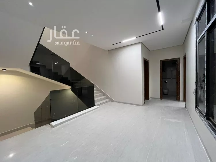 فيلا للبيع في شارع ابن أبي العلاء, حي المهدية, مدينة الرياض, منطقة الرياض صورة 5
