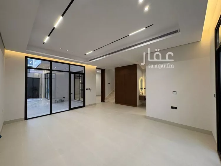 فيلا للبيع في شارع أبي الشيخ الأصبهاني, حي المهدية, مدينة الرياض, منطقة الرياض صورة 3