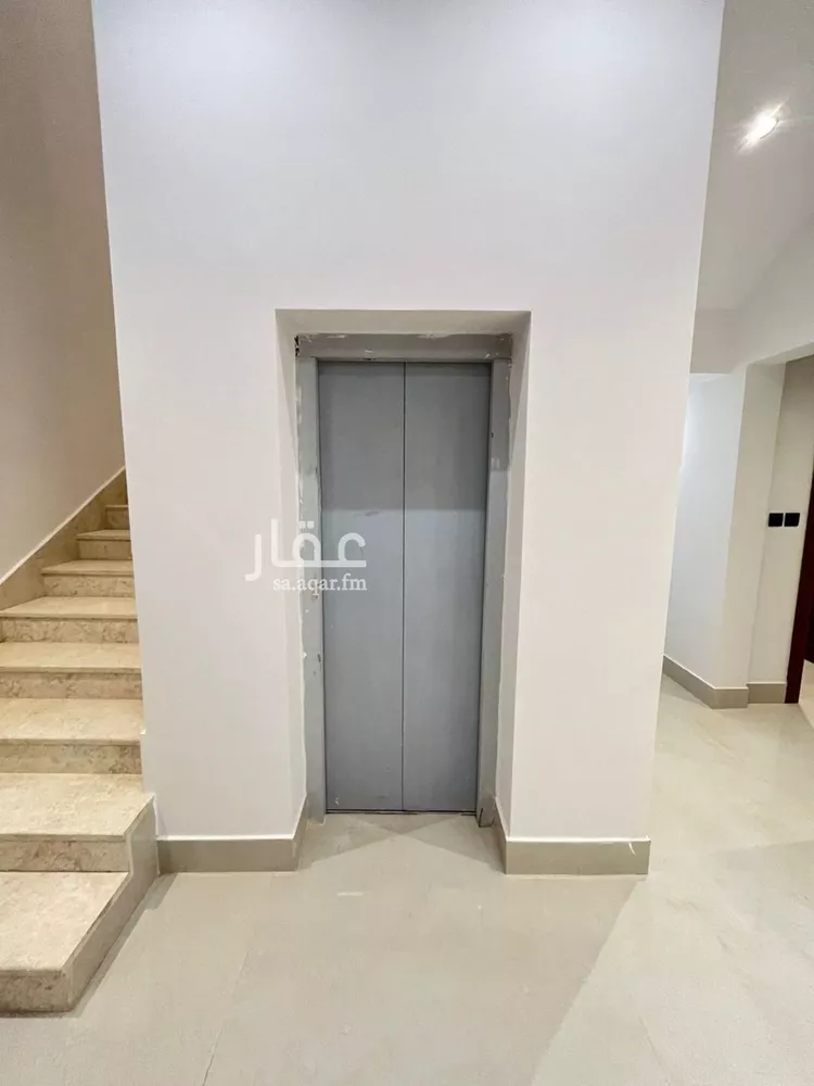 فيلا للبيع في شارع أبي عروة, حي المهدية, مدينة الرياض, منطقة الرياض صورة 5