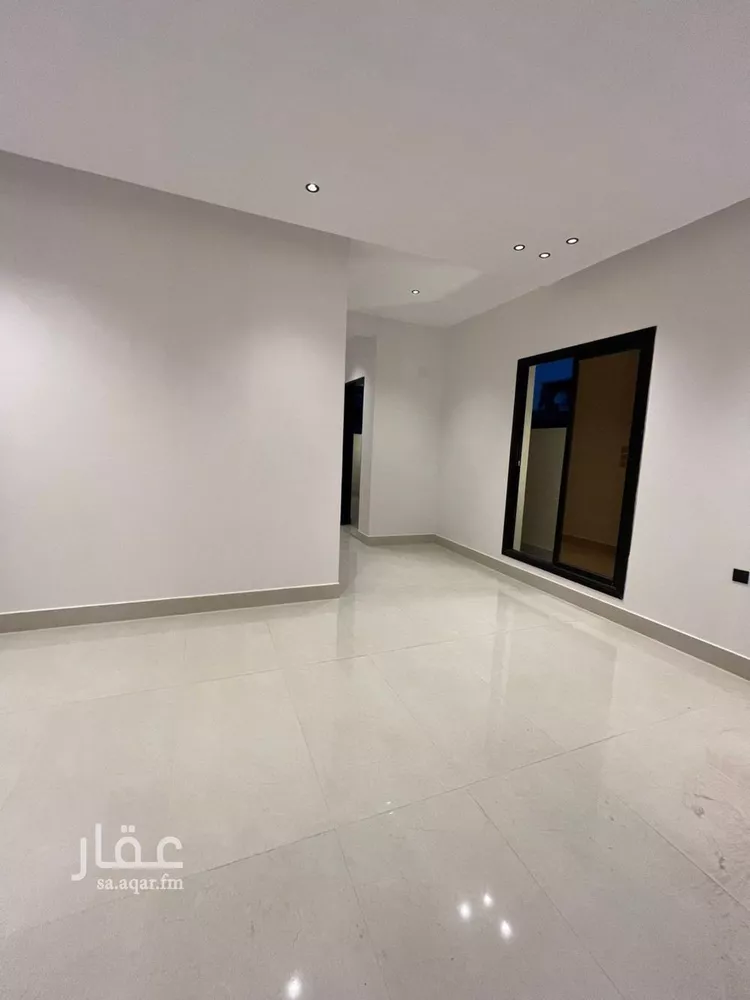 فيلا للبيع في شارع أبي الشيخ الأصبهاني, حي المهدية, مدينة الرياض, منطقة الرياض 23