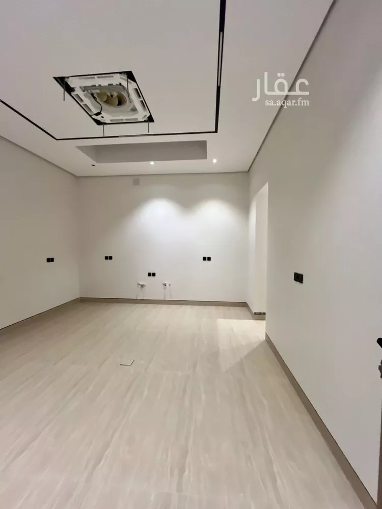 فيلا للبيع في شارع عبدالعزيز بن إسماعيل, حي المهدية, مدينة الرياض, منطقة الرياض 25