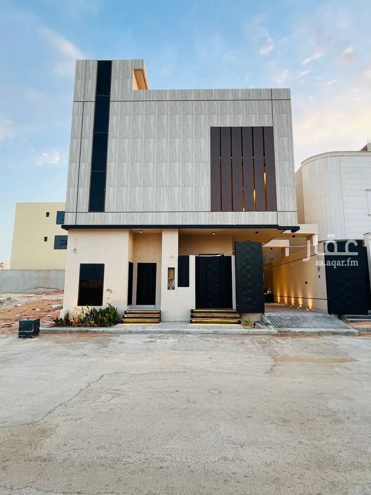 Villa for Sale in Riyadh Al Mahdiyah 1 صورة