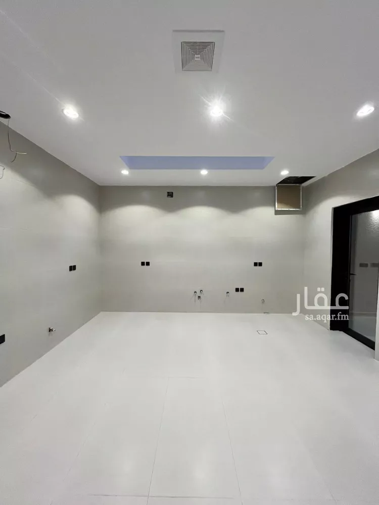 فيلا للبيع في شارع مليح بن طريف, حي المهدية, مدينة الرياض, منطقة الرياض 15