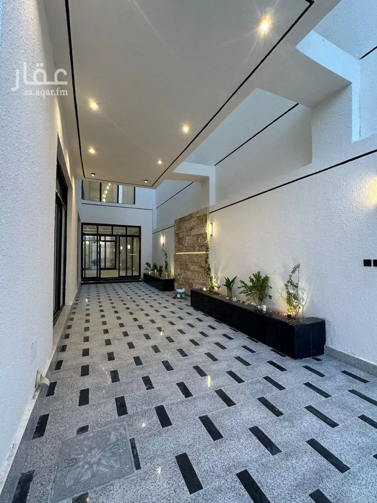 فيلا للبيع في شارع احمد الكازرونى, حي المهدية, مدينة الرياض, منطقة الرياض صورة 3