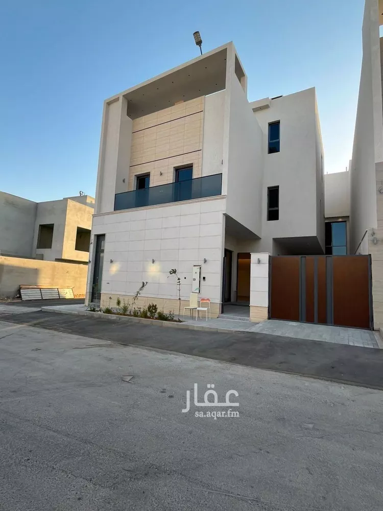 فيلا للبيع في شارع ابي الشيخ الاصبهاني, حي المهدية, مدينة الرياض, منطقة الرياض صورة 3