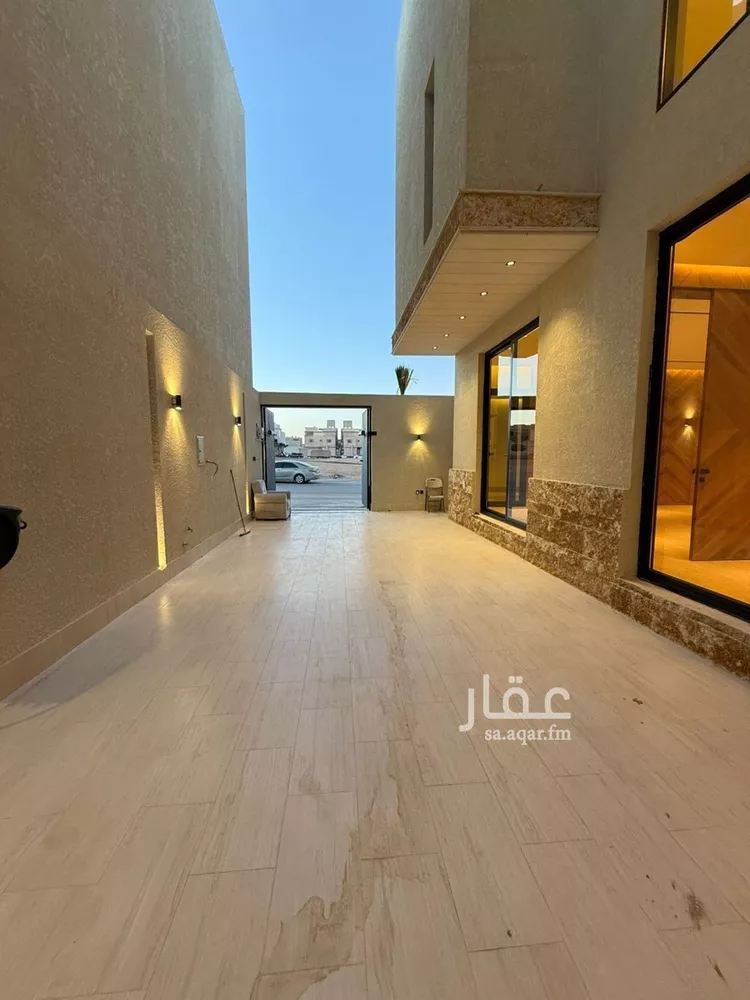 فيلا للبيع في شارع سعد الله بن مجالد, حي المهدية, مدينة الرياض, منطقة الرياض صورة 3