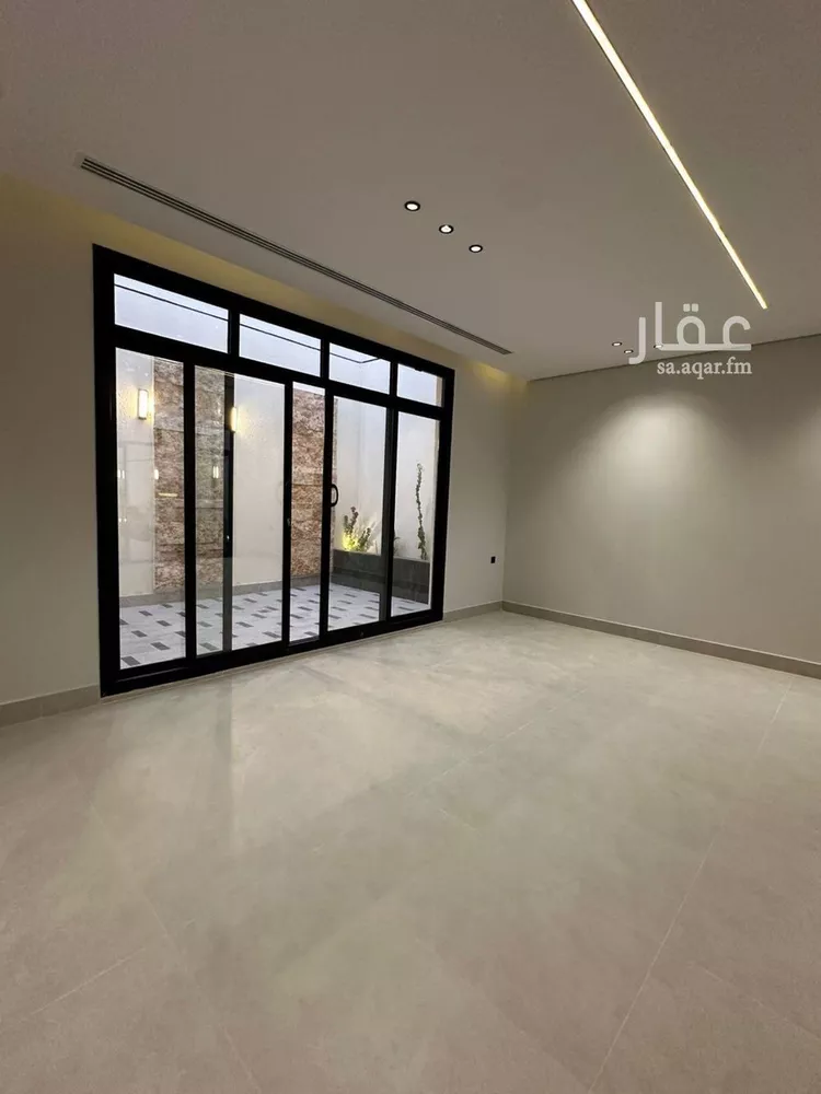 فيلا للبيع في شارع احمد الكازرونى, حي المهدية, مدينة الرياض, منطقة الرياض صورة 4