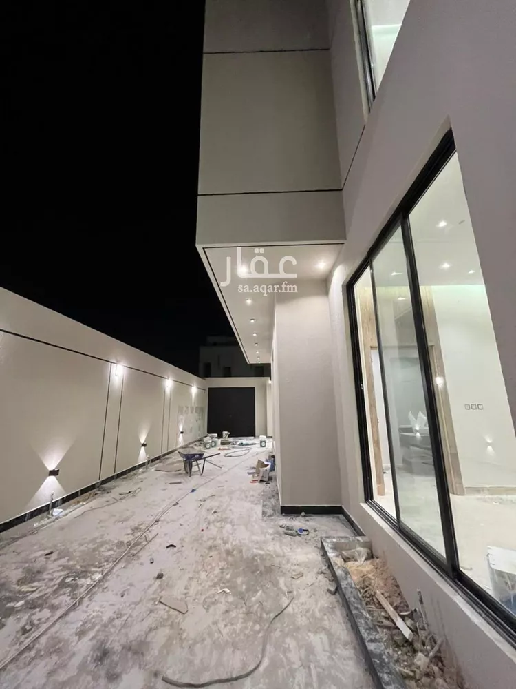فيلا للبيع في شارع إسماعيل بن أبي الغنائم, حي المهدية, مدينة الرياض, منطقة الرياض صورة 2