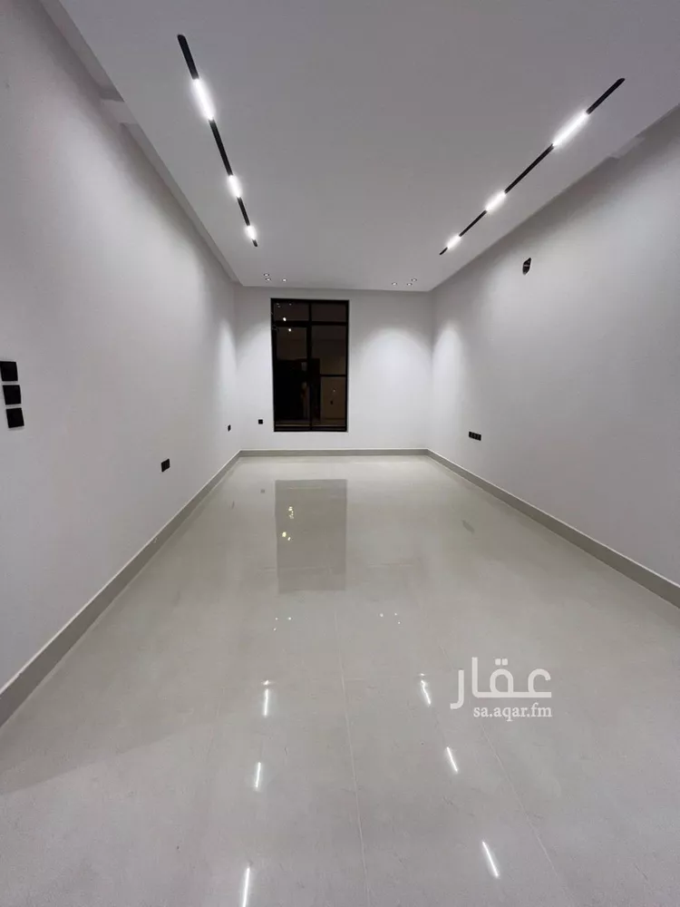 فيلا للبيع في شارع أبي الشيخ الأصبهاني, حي المهدية, مدينة الرياض, منطقة الرياض 10