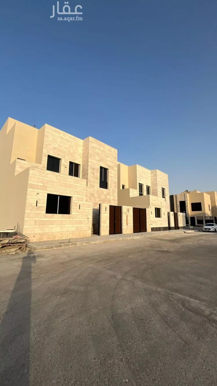 فيلا للبيع في شارع احمد الكازرونى, حي المهدية, مدينة الرياض, منطقة الرياض صورة 3