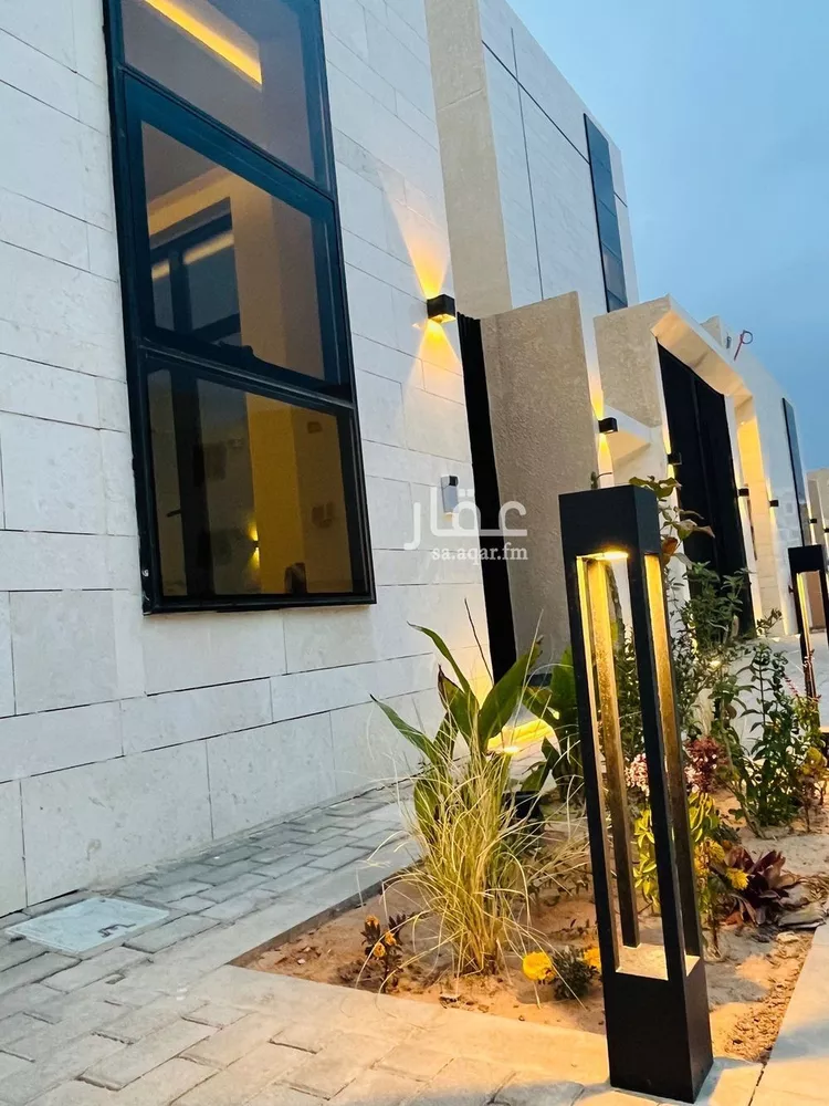 فيلا للبيع في شارع عمر بن عبدالقادر مفتي, حي المهدية, مدينة الرياض, منطقة الرياض صورة 2