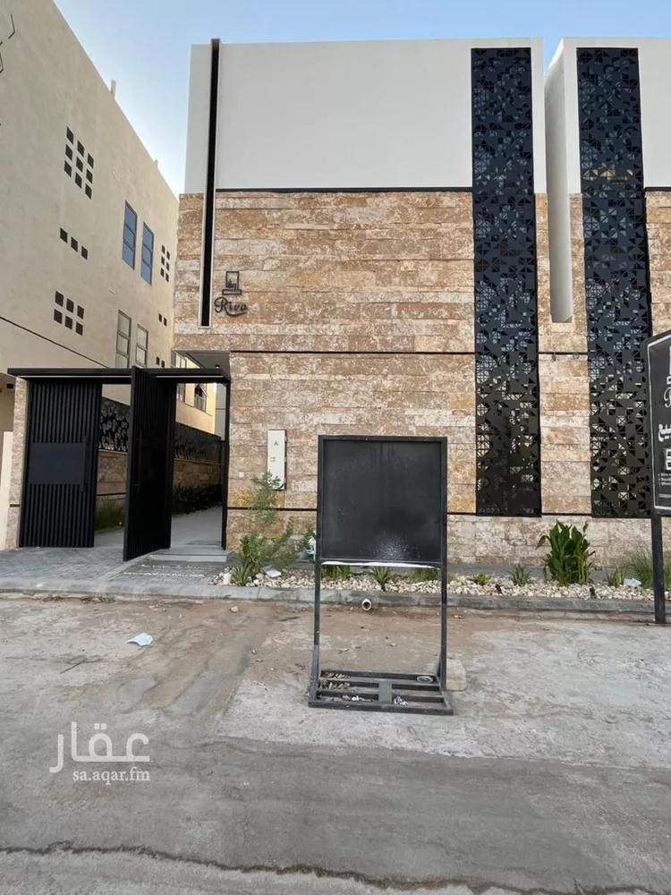 فيلا للبيع في شارع عبدالقادر بن عبدالوارث, حي المهدية, مدينة الرياض, منطقة الرياض صورة 2