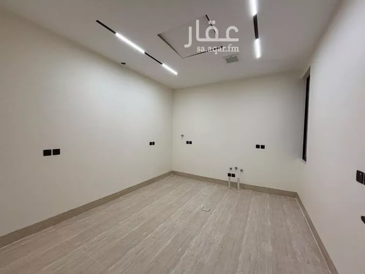 Villa for Sale in Riyadh Al Mahdiyah 17