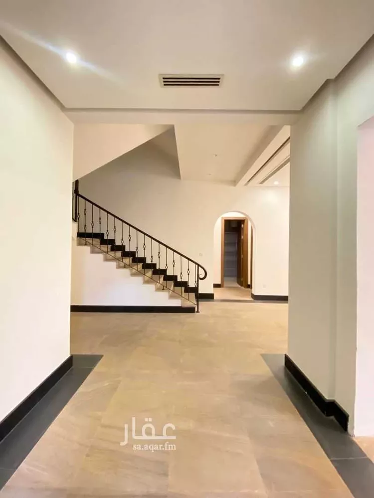 فيلا للإيجار في شارع عبدالرحمن ابن خميس, حي الروضة, مدينة جدة, منطقة مكة المكرمة