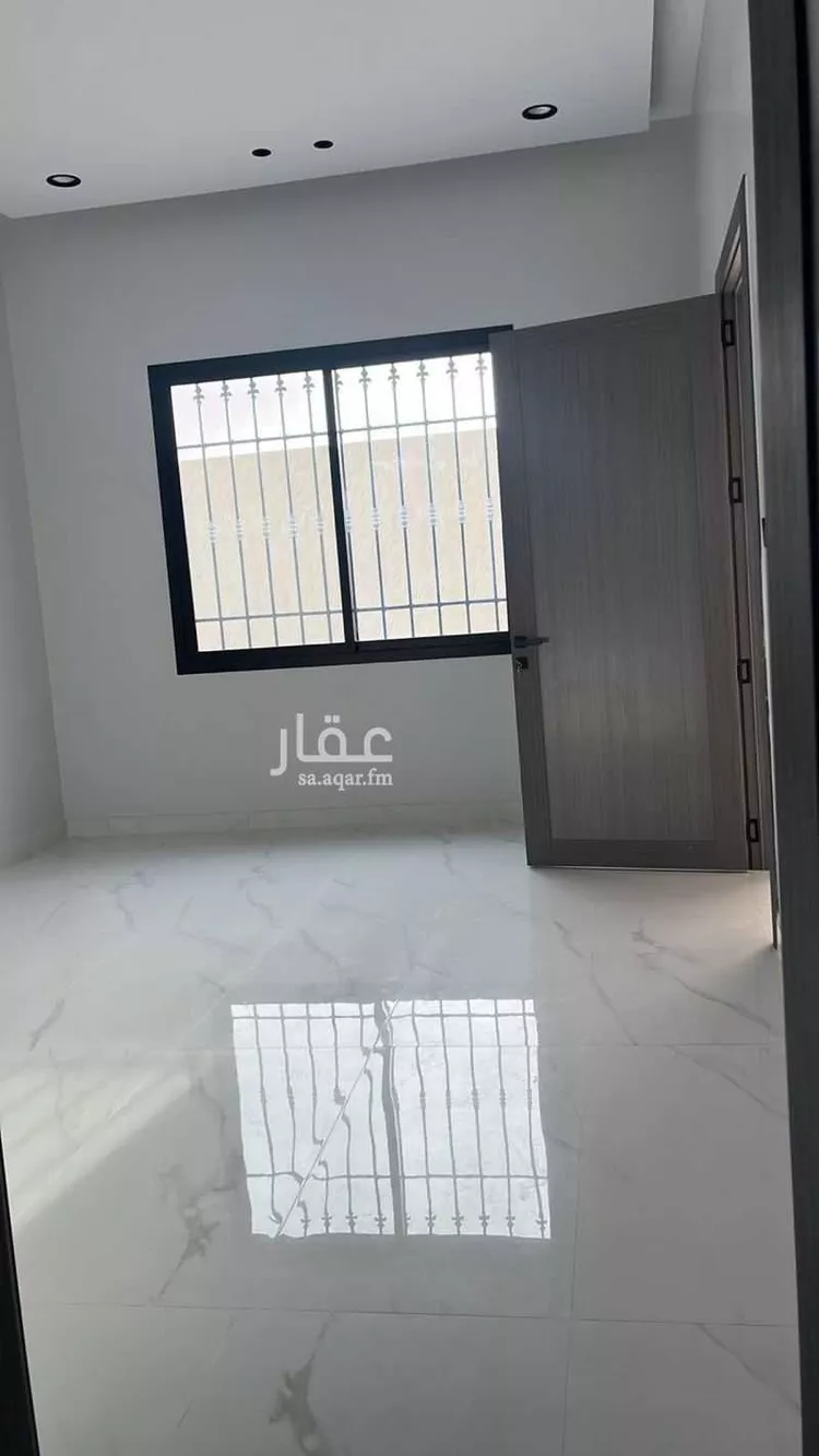 دور للبيع في شارع الشقه العليا 1370, حي السليمانية, مدينة بريدة, منطقة القصيم صورة 4