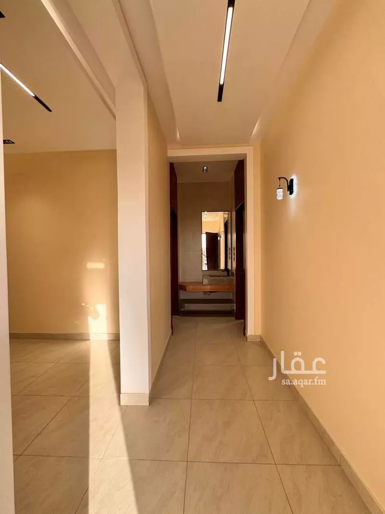 شقة للبيع في شارع الساجع, حي الغدير, مدينة أبها, منطقة عسير صورة 2