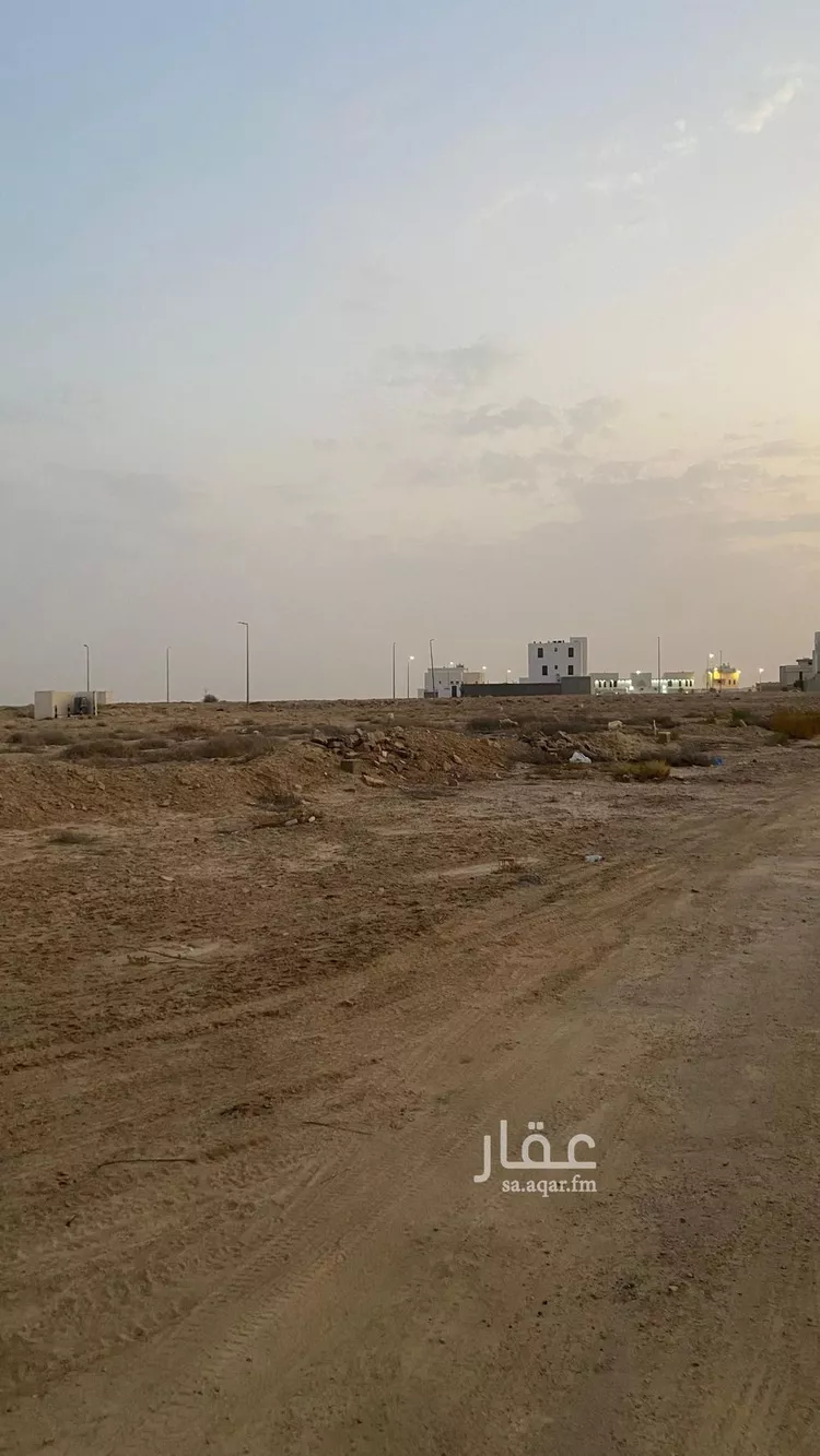 أرض للبيع في شارع حي ضارج, حي ضارج, مدينة بريدة, منطقة القصيم صورة 2