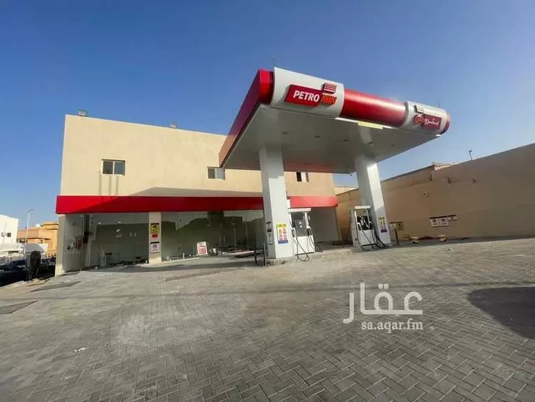 محطة للبيع في شارع سلطان بن عبدالعزيز, حي الفايزية, مدينة بريدة, منطقة القصيم